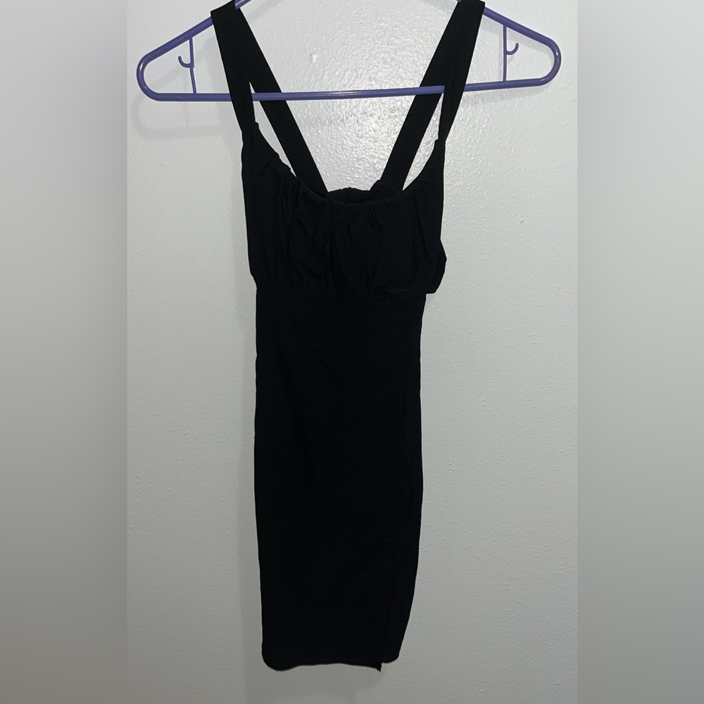 NWOT DRESS W/ SLIT